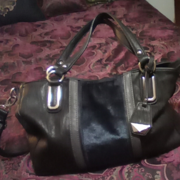 Jessica Simpson purse. 💜 - Picture 1 of 4